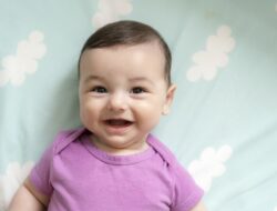 Nama Bayi Laki-Laki Islami Lahir Bulan Desember 2021