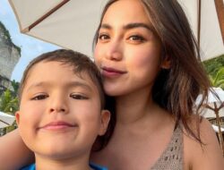 Jessica Iskandar dan Anaknya Terkonfirmasi Positif COVID-19