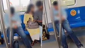 Video Viral Delhi Metro